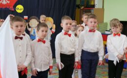 Akademię z okazji „Świąt Majowych” w Przedszkolu nr 5