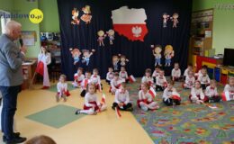 Akademię z okazji „Świąt Majowych” w Przedszkolu nr 5