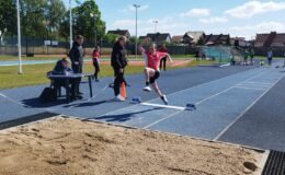 Mityng lekkoatletyczny dla uczniów szkół podstawowych