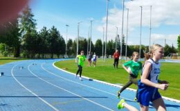 Mityng lekkoatletyczny dla uczniów szkół podstawowych