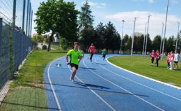 Mityng lekkoatletyczny dla uczniów szkół podstawowych