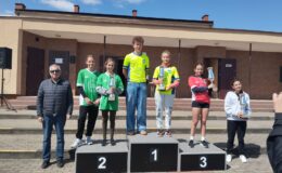 Mityng lekkoatletyczny dla uczniów szkół podstawowych
