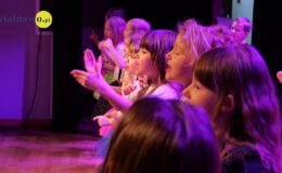 Roztańczone i rozśpiewane przedszkolaki, czyli VI Festiwal Tańca