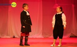 Grupy teatralne „Na Maksa” i „Heheszki” na dużej scenie