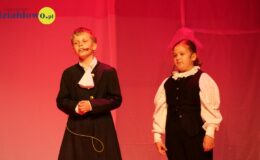 Grupy teatralne „Na Maksa” i „Heheszki” na dużej scenie