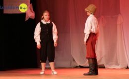 Grupy teatralne „Na Maksa” i „Heheszki” na dużej scenie