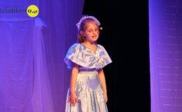 Grupy teatralne „Na Maksa” i „Heheszki” na dużej scenie