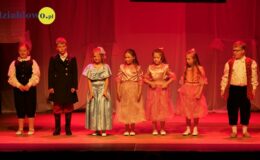 Grupy teatralne „Na Maksa” i „Heheszki” na dużej scenie