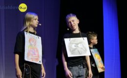 Grupy teatralne „Na Maksa” i „Heheszki” na dużej scenie