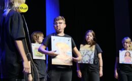 Grupy teatralne „Na Maksa” i „Heheszki” na dużej scenie