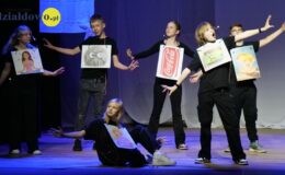Grupy teatralne „Na Maksa” i „Heheszki” na dużej scenie