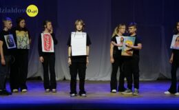 Grupy teatralne „Na Maksa” i „Heheszki” na dużej scenie