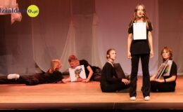 Grupy teatralne „Na Maksa” i „Heheszki” na dużej scenie