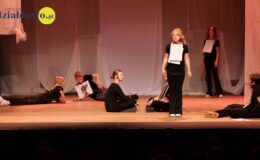 Grupy teatralne „Na Maksa” i „Heheszki” na dużej scenie