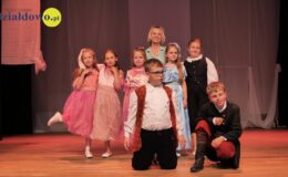 Grupy teatralne „Na Maksa” i „Heheszki” na dużej scenie