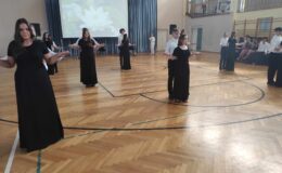 Pożegnanie uczniów klasy ósmej Szkoły Podstawowej nr 4