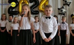 Grupa „Wiewióreczek” z Przedszkola nr 1 uroczyście pożegnały swoje przedszkole