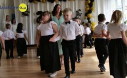 Grupa „Wiewióreczek” z Przedszkola nr 1 uroczyście pożegnały swoje przedszkole