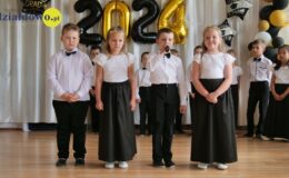 Grupa „Wiewióreczek” z Przedszkola nr 1 uroczyście pożegnały swoje przedszkole