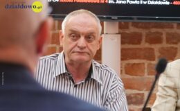 Burmistrz Grzegorz Mrowiński z jednogłośnym wotum zaufania i absolutorium
