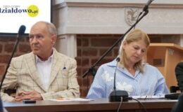 Burmistrz Grzegorz Mrowiński z jednogłośnym wotum zaufania i absolutorium