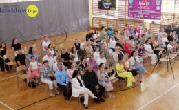 Pożegnanie uczniów klasy ósmej Szkoły Podstawowej nr 4