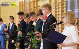 Ósmoklasiści pożegnali swoją szkołę. Szkoła Podstawowa nr 3