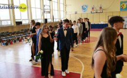 Ósmoklasiści pożegnali swoją szkołę. Szkoła Podstawowa nr 3