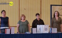 Ósmoklasiści pożegnali swoją szkołę. Szkoła Podstawowa nr 3