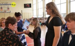 Ósmoklasiści pożegnali swoją szkołę. Szkoła Podstawowa nr 3