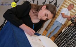 Ósmoklasiści pożegnali swoją szkołę. Szkoła Podstawowa nr 3
