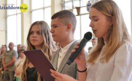Ósmoklasiści pożegnali swoją szkołę. Szkoła Podstawowa nr 3
