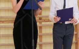 Ósmoklasiści pożegnali swoją szkołę. Szkoła Podstawowa nr 3