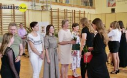 Ósmoklasiści pożegnali swoją szkołę. Szkoła Podstawowa nr 3