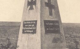 Tablica z Pomnika Lotników odnaleziona podczas wykopalisk