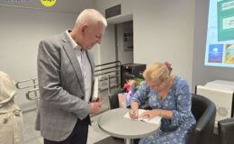 Królowa poezji z nowym tomikiem – „Wiersze do wyboru”