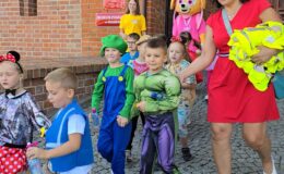 Bajeczna i kolorowa Parada Postaci Bajkowych