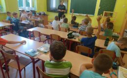 Bezpieczny powrót do szkoły z policjantami