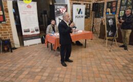 Promocja książki Andrzeja Ruteckiego “Niemiecki obóz przejściowy w Działdowie 1939-1945. Wybrane zeznania świadków w Aktach Głównej Komisji Badania Zbrodni Hitlerowskich w Polsce”