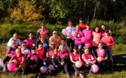 grupa osób – uczestnicy parkrun Działdowo / fot. parkrun Działdowo