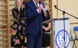 Uroczystość pasowania na ucznia w Szkole Podstawowej nr 3