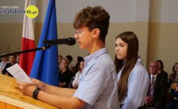 Pasowanie na ucznia i Dzień Edukacji Narodowej w  „Jedynce”