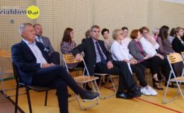 Pasowanie na ucznia i Dzień Edukacji Narodowej w  „Jedynce”