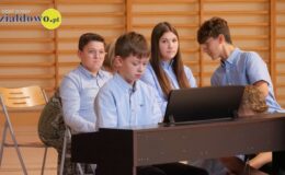 Pasowanie na ucznia i Dzień Edukacji Narodowej w  „Jedynce”