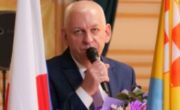 Pasowanie na ucznia i Dzień Edukacji Narodowej w  „Jedynce”