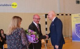 Pasowanie na ucznia i Dzień Edukacji Narodowej w  „Jedynce”