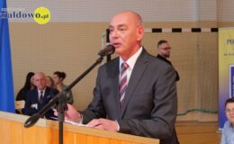 Pasowanie na ucznia i Dzień Edukacji Narodowej w  „Jedynce”