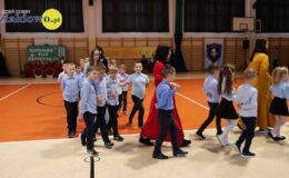 Pasowanie na ucznia i Dzień Edukacji Narodowej w  „Jedynce”