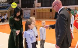 Pasowanie na ucznia i Dzień Edukacji Narodowej w  „Jedynce”