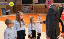 Pasowanie na ucznia i Dzień Edukacji Narodowej w  „Jedynce”